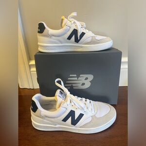 New Balance 300 Court